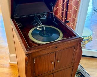 Victor Talking Machine Co. Victrola