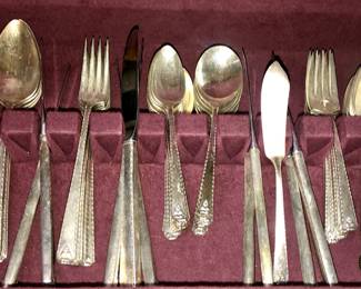 Oneida Rogers 1881 silver-plated flatware