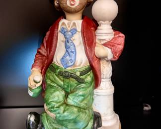 Waco porcelain hobo musical figurine