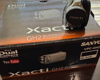 Sanyo Xacti GH2 HD video camera