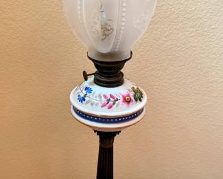 Glass Globe Table Lamp