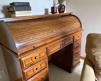 Rolltop desk