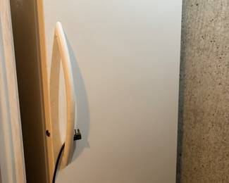 Upright freezer