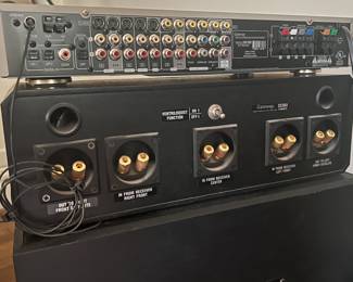 Gateway surround sound system (8 pieces)