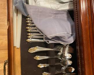 Estate Sales By Olga in North Caldwell