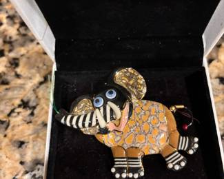 Brooch