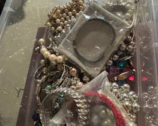 Vintage & costume jewelry necklaces, brackets, rings, brooches, and earrings