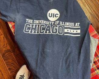 UIC Chicago T-shirt