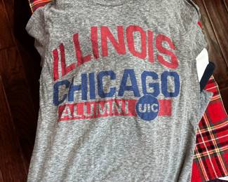 UIC T-shirt