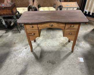 Small desk