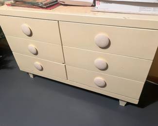 Retro Cream 6-Drawer Dresser with Oversized Circular Pulls