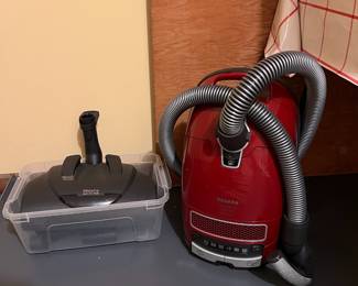 Miele Complete C3 HomeCare PowerLine Vacuum