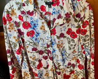 Talbots Cotton Floral Button Up Long Sleeve – Size Petite Medium