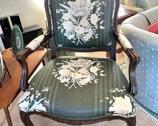 Ethan Allen Traditonal Classics Floral Upholstered Arm Chair