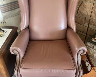 Traditional Style Wingback Brown Leather Recliner
