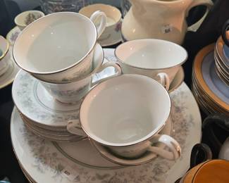 Dinner Set