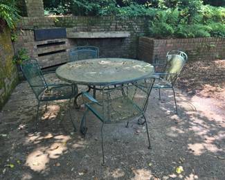 Outdoor Table with 4 Chairs