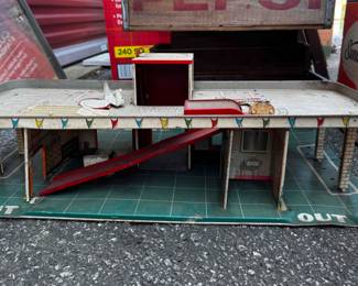Vintage Marx Service Center playlet - 1950's-1960's - $75