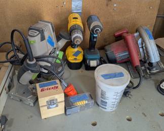 router, cordless drills and impact driver, circular saw, router bits
