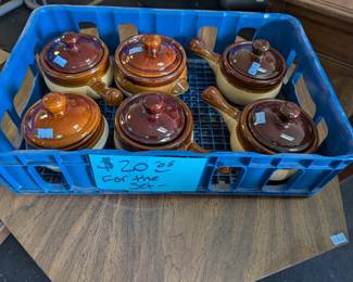 ceramic pots $20 for the set