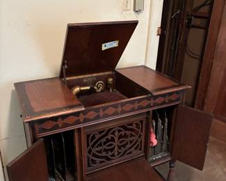 Antique Sonora phonograph