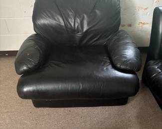 Leather arm chair