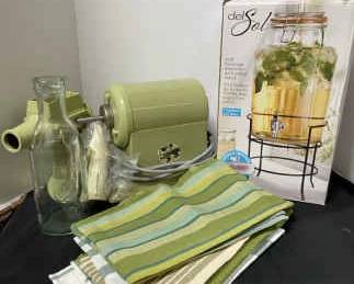 Vintage Champion Juicer Del Sol Beverage Dispenser Kitchen Towels