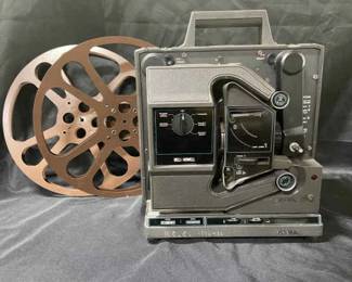 Vintage Bell Howell 2580 Filmosound 16mm Film Projector