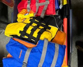Sevylor Inflatable SkiBob FX In Excellent Condition With Water Toys And Lifejackets