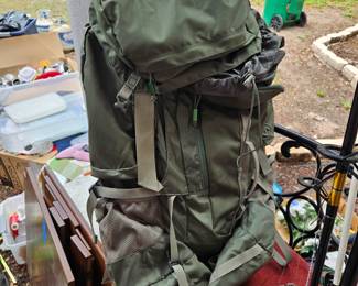 Hiking backpack like new
$70 retails for almost $200
