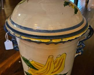 Italian crock