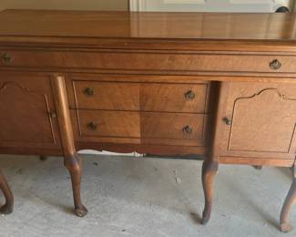 Look at this sideboard!