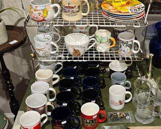 Campbells soup/Frosted Flakes mugs!