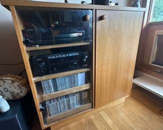 Entertainment cabinet