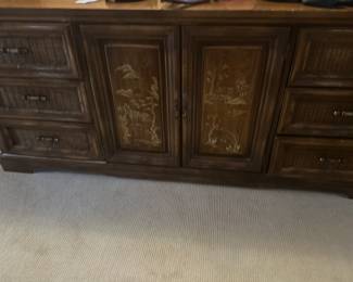 Side cabinet