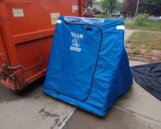 Portable clan shell ice fishing hut