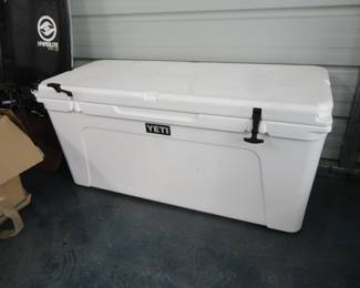 Large YETI Cooler