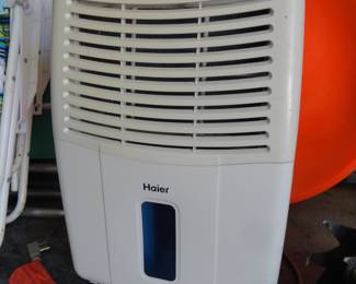 Haier Dehumidifyer Model DM32 M-T