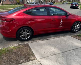 Hyundai Elantra 2018 62.000 miles. Great condition taking best offers will be sold at the end of the sale on Sat may 17th