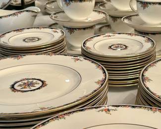 136 pieces of "Osborne" by Wedgwood. These will be sold in 5pc place settings for 6.