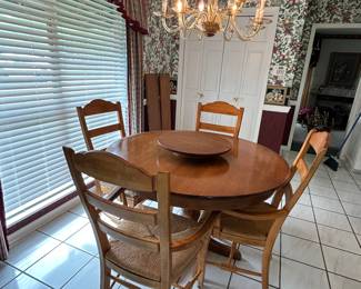 View of the Ethan Allen table without the leaves.