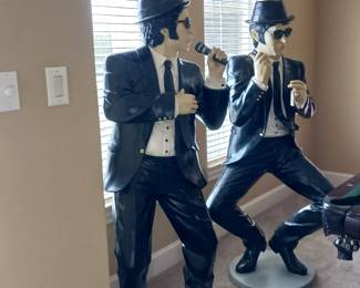 Blue brothers, 2.
@6 ft.