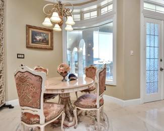 Antique excellent condition pink.marble top table and 6 chairs /4 on the photo, but there are 2 more/.