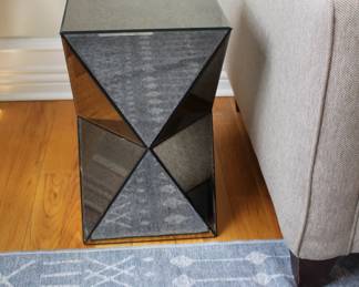 Beautiful modern sidetables