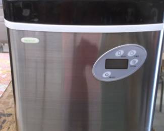 Ice Maker