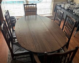 Cushman Classics dining table and chairs