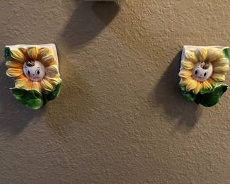 wall pocket cutie patooties!