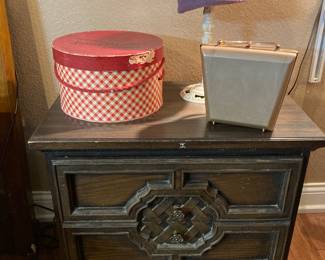 vintage hat box, hat, vintage purse, nightstand