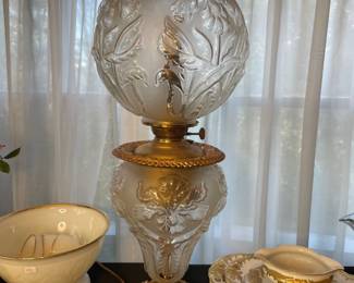Pittsburgh Regal IRIS Lamp