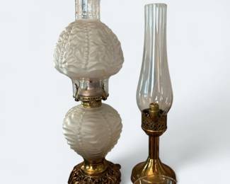 Antique Beaded Drape Oil Lamp